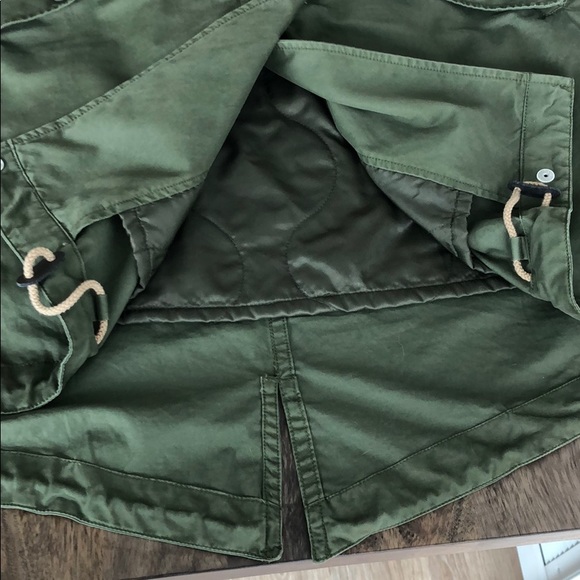 Uniqlo Hooded Field Jacket - Olive Green - Picture 5 of 8